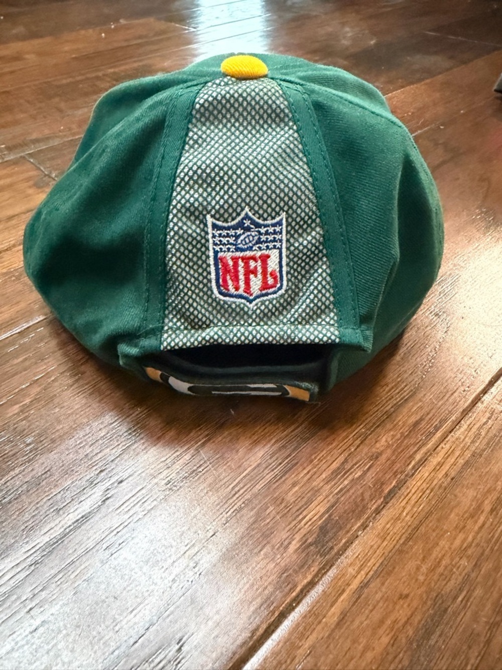 NFL Green and Yellow Green Bay Logo Snapback Hat​ - Picture 4 of 5